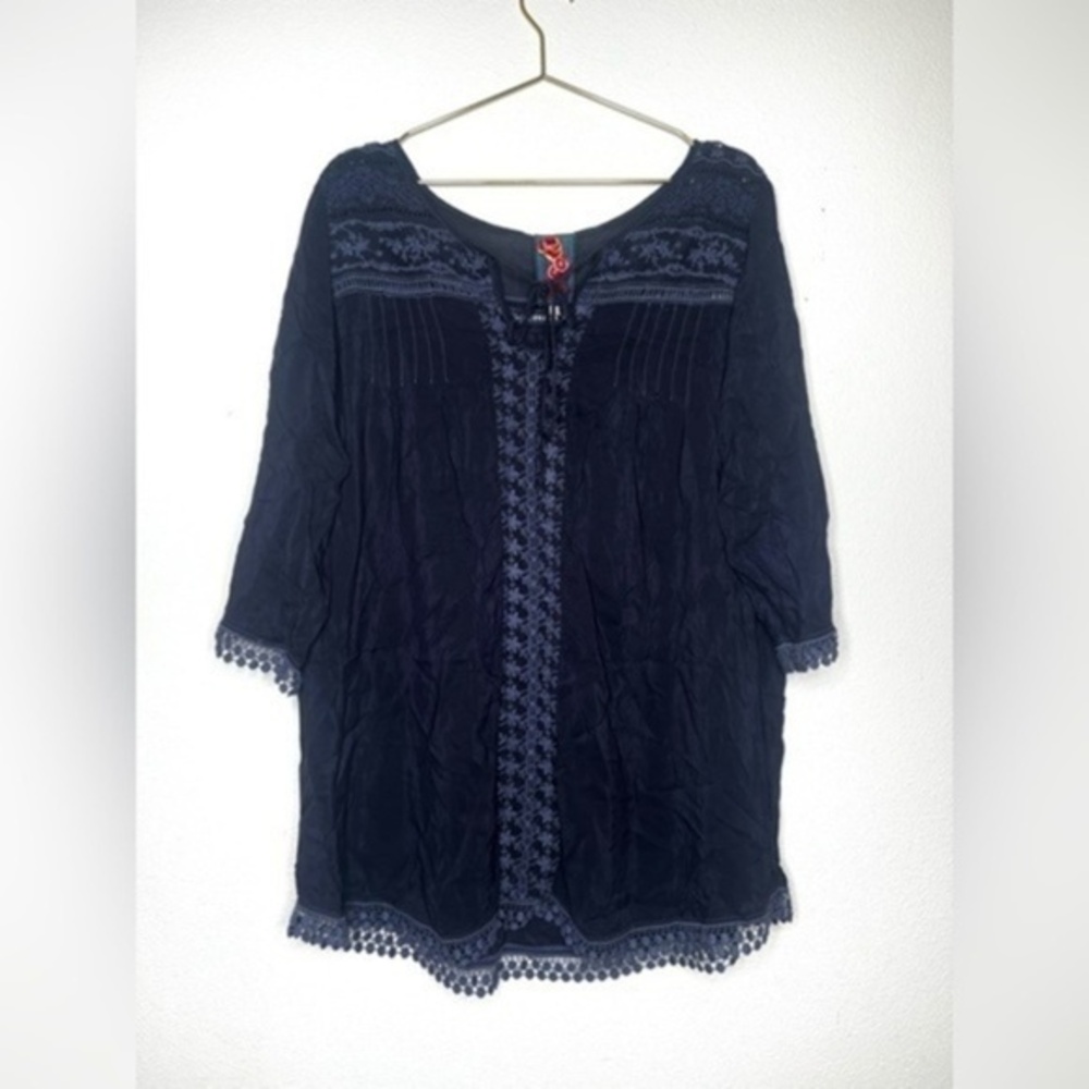 Johnny Was blouse split neck dark navy blue Tunic lace embroidered Notched Neck